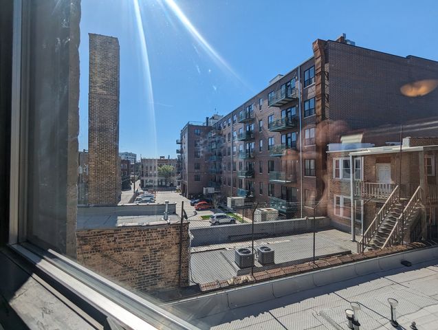3335 W Diversey Avenue 234, Chicago, IL 60647