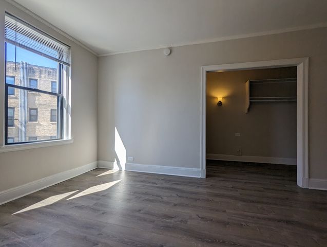 3335 W Diversey Avenue 234, Chicago, IL 60647