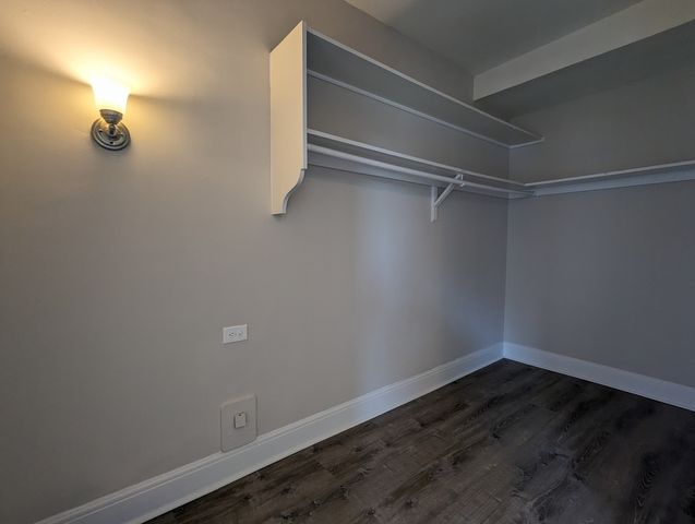 3335 W Diversey Avenue 234, Chicago, IL 60647