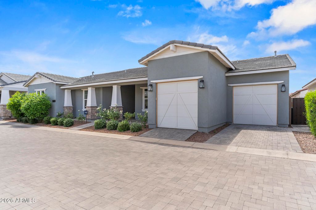 17233 W DARTMOUTH Street, Surprise, AZ 85388 — photo 5