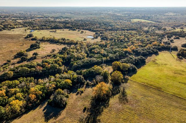 6717 Prihoda Road, New Ulm, TX 78950