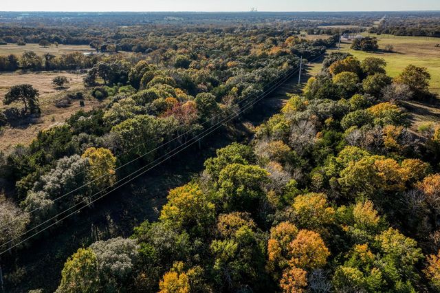 6717 Prihoda Road, New Ulm, TX 78950