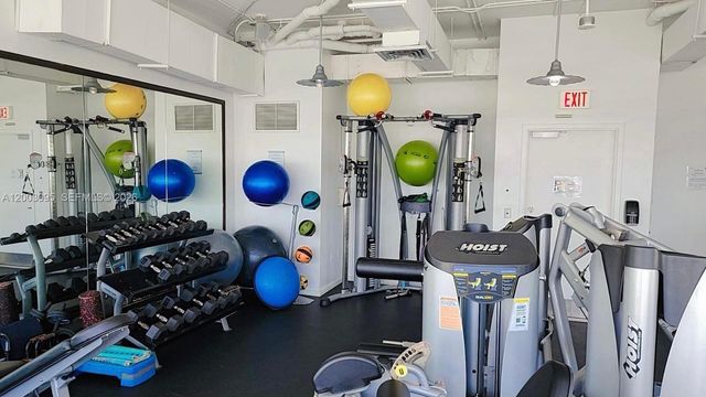 10 SW South River Dr 802, Miami, FL 33130