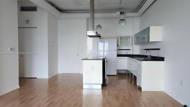 10 SW South River Dr 802, Miami, FL 33130