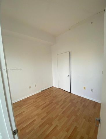 10 SW South River Dr 802, Miami, FL 33130