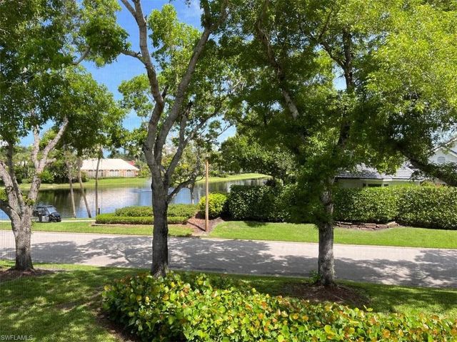 853 Tanbark DR 203, Naples, FL 34108