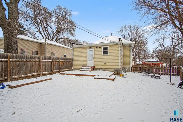 617 S Duluth Ave Avenue, Sioux Falls, SD 57104