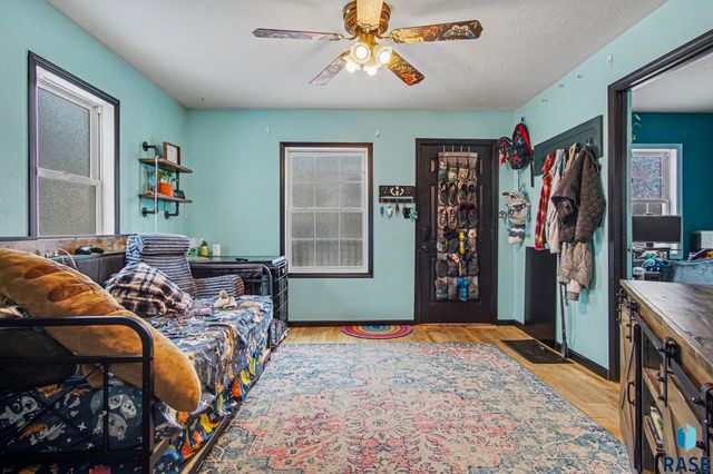 617 S Duluth Ave Avenue, Sioux Falls, SD 57104