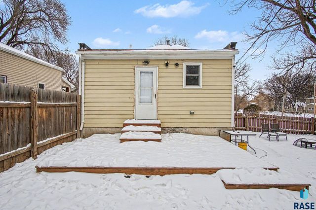 617 S Duluth Ave Avenue, Sioux Falls, SD 57104