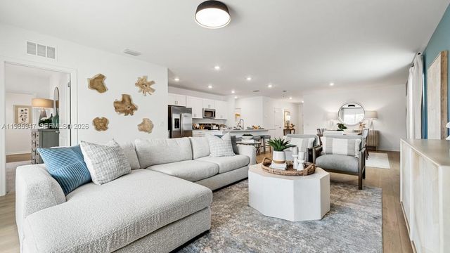 6745 Equinox Lane, North Fort Myers, FL 33917