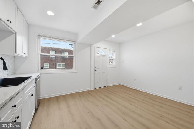 2242 16TH ST NE, Washington, DC 20018