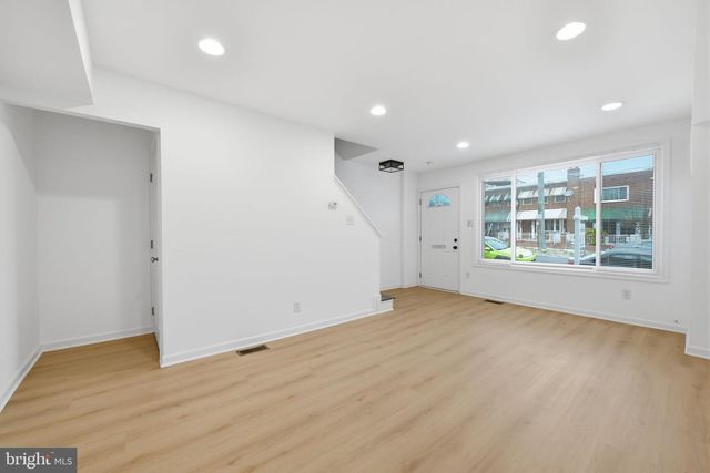 2242 16TH ST NE, Washington, DC 20018