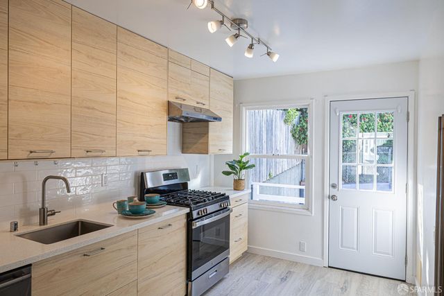 125 Garfield Street, San Francisco, CA 94134