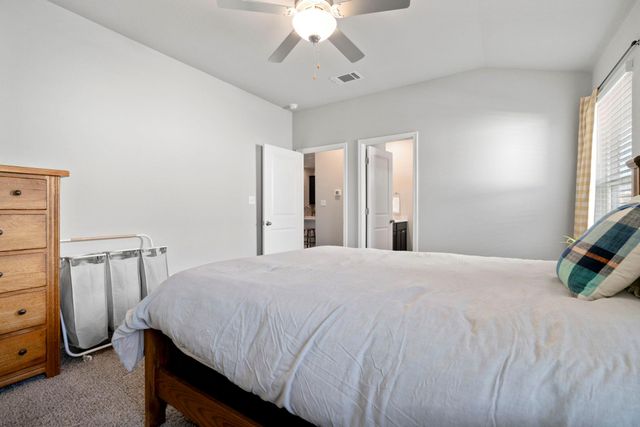 107 Magnolia Ranch LN, Hutto, TX 78634