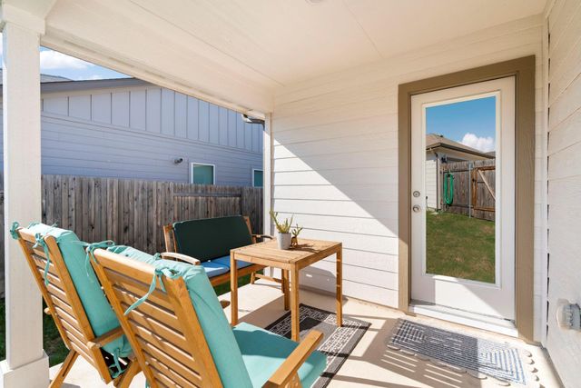 107 Magnolia Ranch LN, Hutto, TX 78634