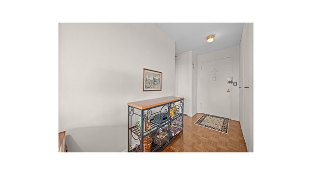555 Kappock St Apt 10U, New York City, NY 10463