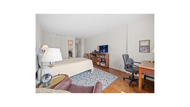 555 Kappock St Apt 10U, New York City, NY 10463