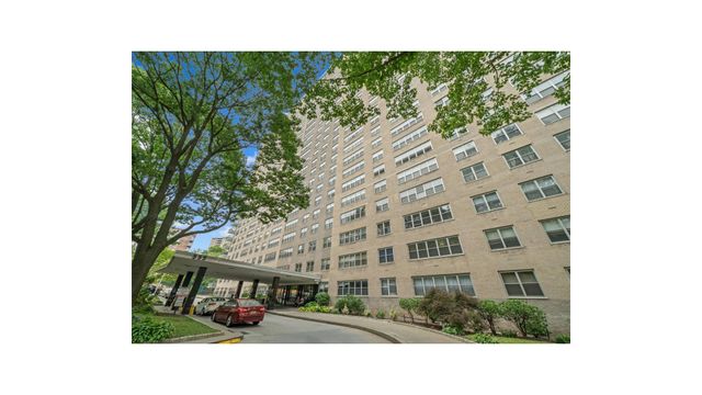 555 Kappock St Apt 10U, New York City, NY 10463