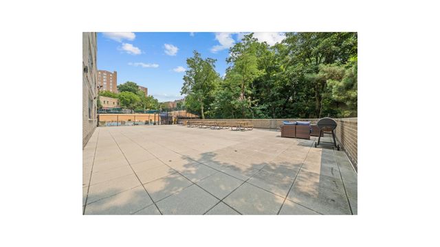 555 Kappock St Apt 10U, New York City, NY 10463