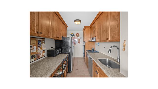 555 Kappock St Apt 10U, New York City, NY 10463