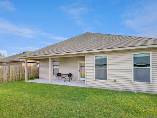 39152 Superior Wood Ave, Gonzales, LA 70737