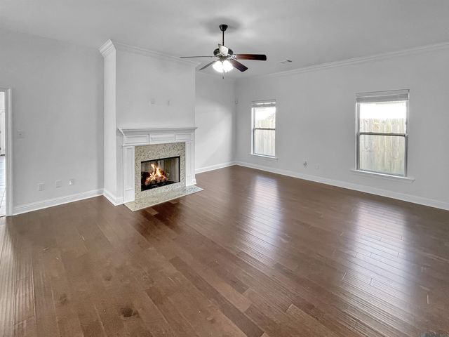 39152 Superior Wood Ave, Gonzales, LA 70737