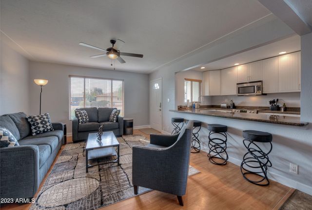 6908 E Edgemont Avenue, Scottsdale, AZ 85257