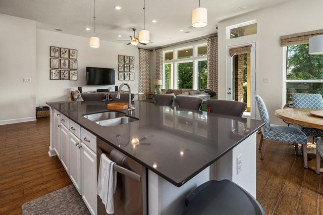 1810 Daly Way, Conroe, TX 77304