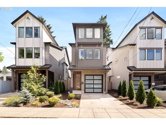 3732 Se LAMBERT St, Portland, OR 97202