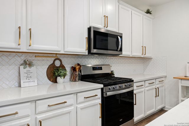 12217 Icon Rdg, San Antonio, TX 78253