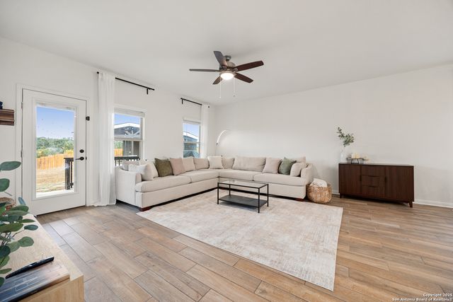 12217 Icon Rdg, San Antonio, TX 78253