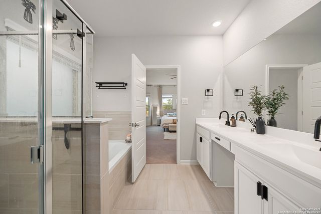 12217 Icon Rdg, San Antonio, TX 78253