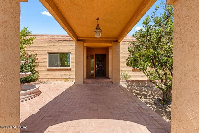 5620 N Barrasca Avenue, Tucson, AZ 85750