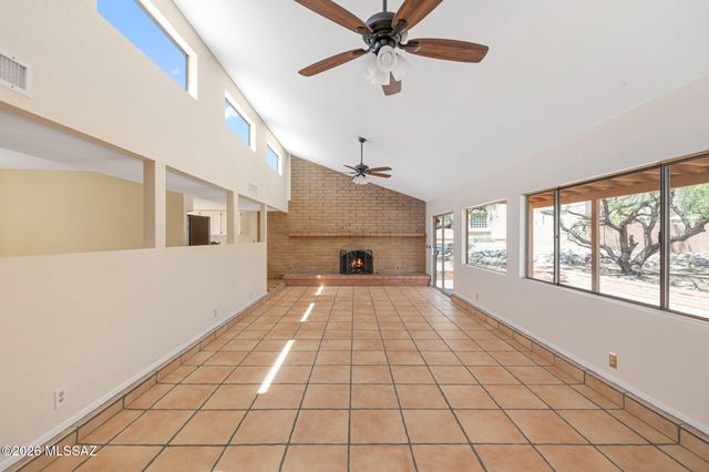 5620 N Barrasca Avenue, Tucson, AZ 85750