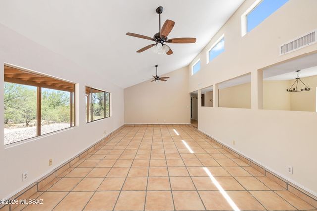 5620 N Barrasca Avenue, Tucson, AZ 85750