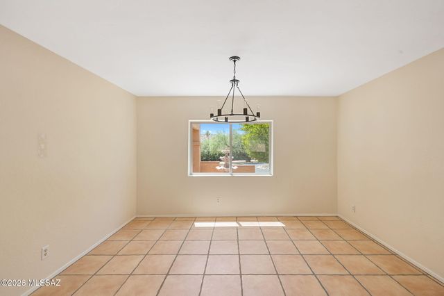 5620 N Barrasca Avenue, Tucson, AZ 85750