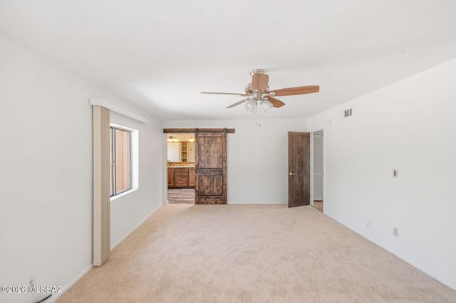 5620 N Barrasca Avenue, Tucson, AZ 85750