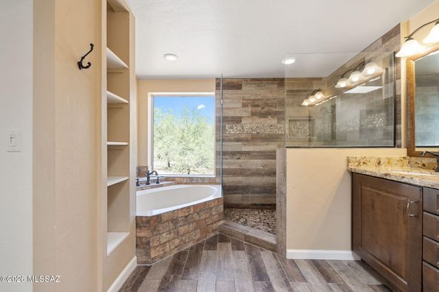 5620 N Barrasca Avenue, Tucson, AZ 85750