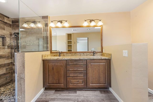 5620 N Barrasca Avenue, Tucson, AZ 85750
