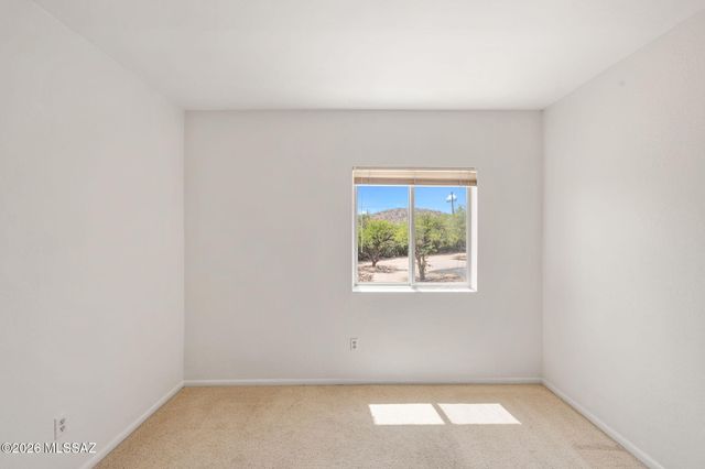 5620 N Barrasca Avenue, Tucson, AZ 85750