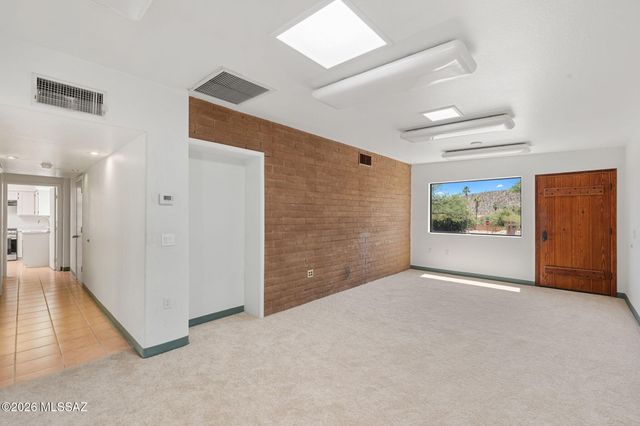 5620 N Barrasca Avenue, Tucson, AZ 85750