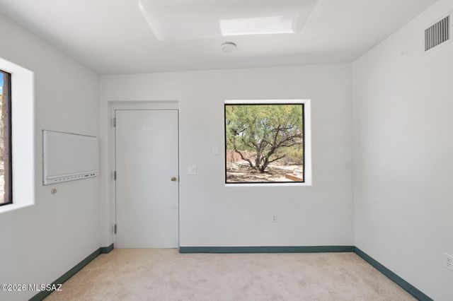 5620 N Barrasca Avenue, Tucson, AZ 85750