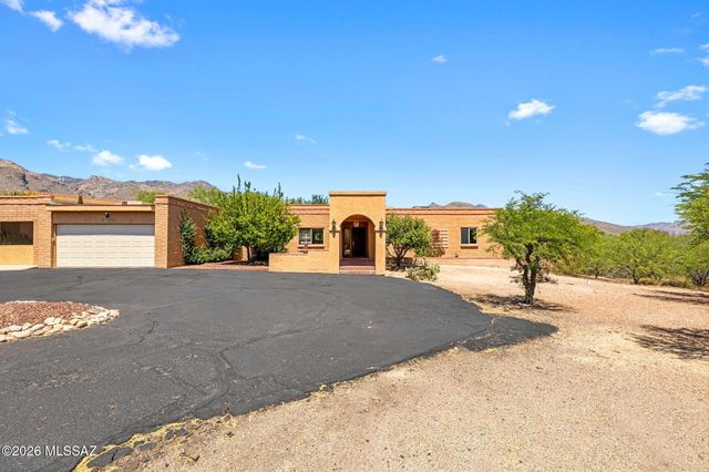 5620 N Barrasca Avenue, Tucson, AZ 85750