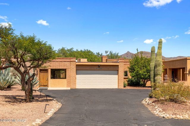 5620 N Barrasca Avenue, Tucson, AZ 85750