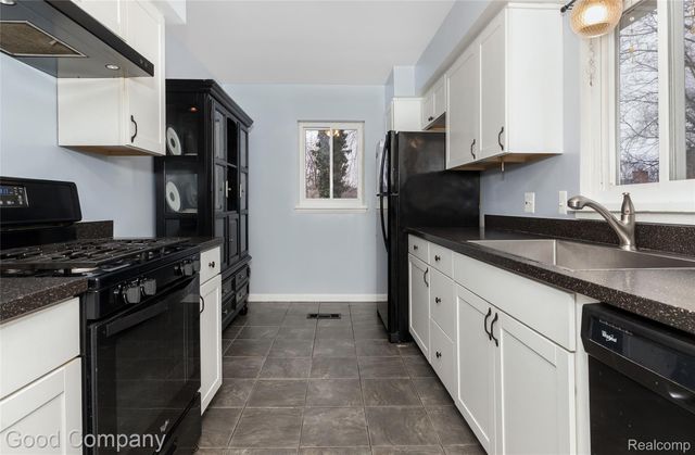 2728 Galpin Avenue, Royal Oak, MI 48073