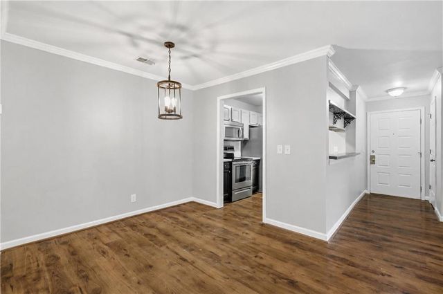 619 Barrington Hills Drive, Atlanta, GA 30350