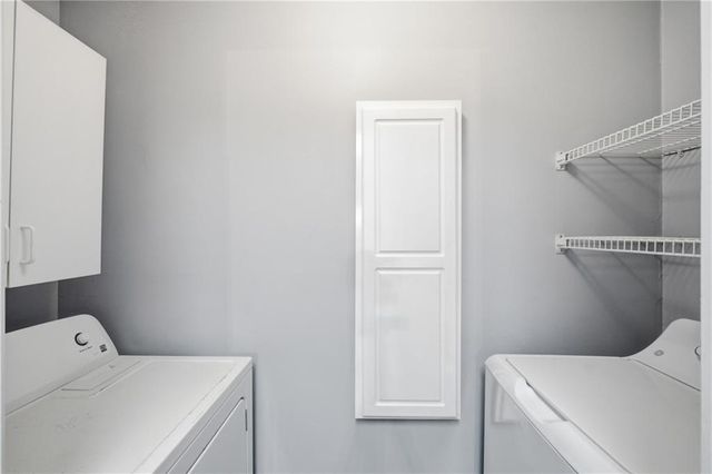 619 Barrington Hills Drive, Atlanta, GA 30350