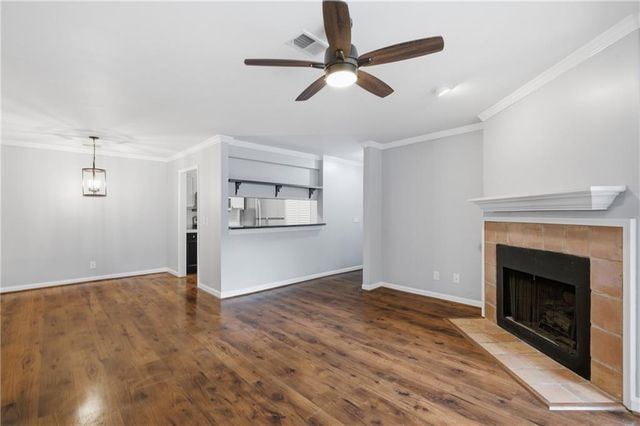 619 Barrington Hills Drive, Atlanta, GA 30350
