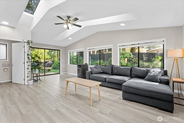 9408 202nd Avenue E, Bonney Lake, WA 98391