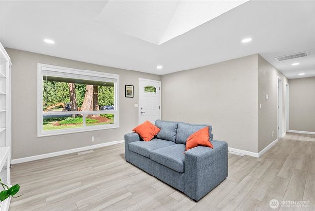 9408 202nd Avenue E, Bonney Lake, WA 98391